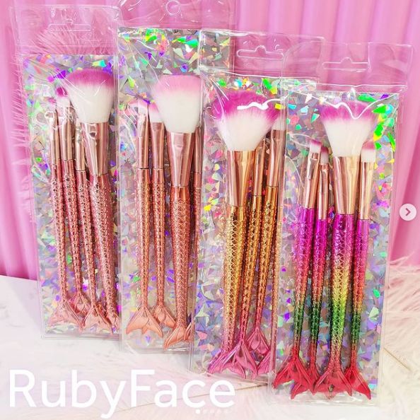 Набір пензлів для макіяжу Ruby Face Glitter русалка 4в1 (різні кольори) Glitter264 фото